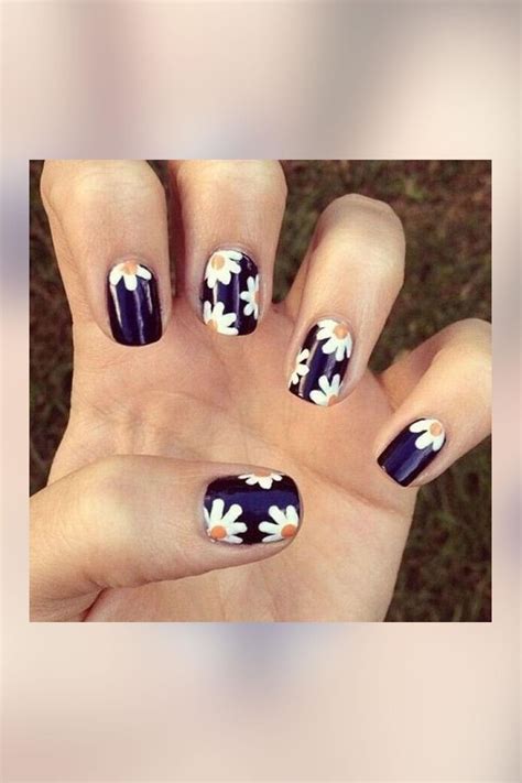 #uñasmatte #uñas #uñas decoradas #diseño de uñas #moda de uñas #uñas acrilicas #uñas blancas #nails #nailsofinstagram #nailsart #nails2019 #nailswag #nails2inspire. Uñas decoradas: esta es la manicura que vas a llevar en primavera