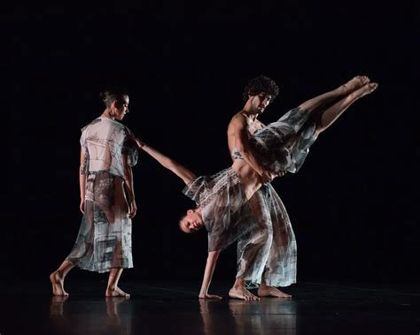 Trisha Brown In The New Body The Pew Center For Arts And Heritage