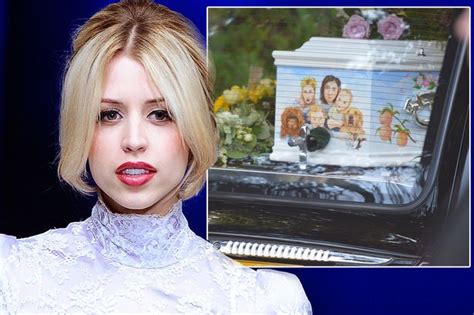 Peaches geldof's funeral was held in the same church her parents married, the friends and family of peaches geldof gathered to pay their last respects and say goodbye at her funeral in kent on. WomenStyles: PHOTOS: Funeral of Peaches Geldof in Kent