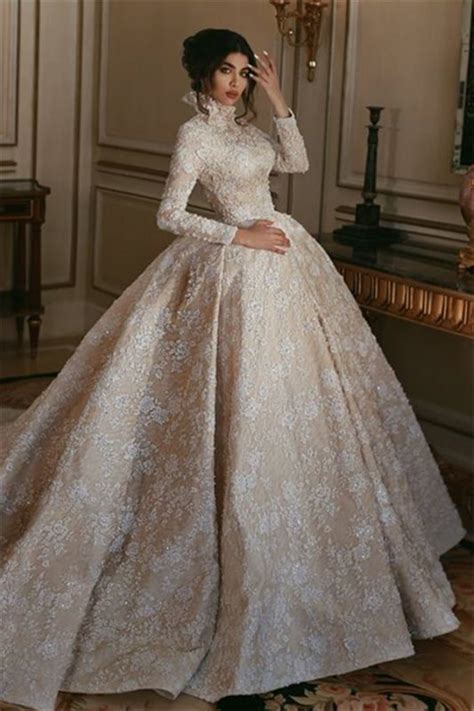 Vintage Lace Long Sleeves Wedding Dresses 2021 High Neck Glamorous