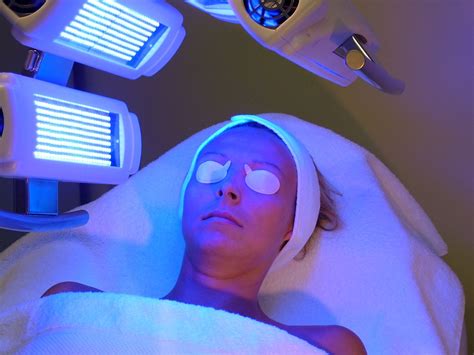 Blue Light May Defeat Your Acne Truth In Aging Laser Acne Treatment Vitiligo Treatment