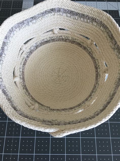 Inside Of Rope Bowl With Row Of Knots Rope Basket Rope Crafts