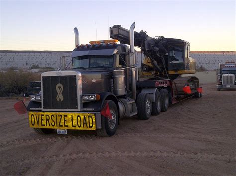 Truck 02 Traxx Equipment Co Llc