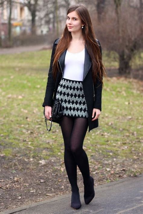 Patterned Skirt With Black Tights Legs Pinterest