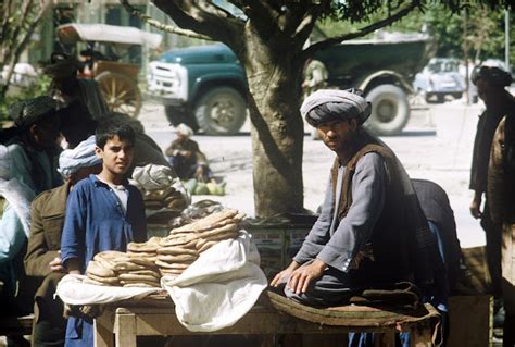 Rare Vintage Photos Capture Everyday Life In Afghanistan From The 1970s