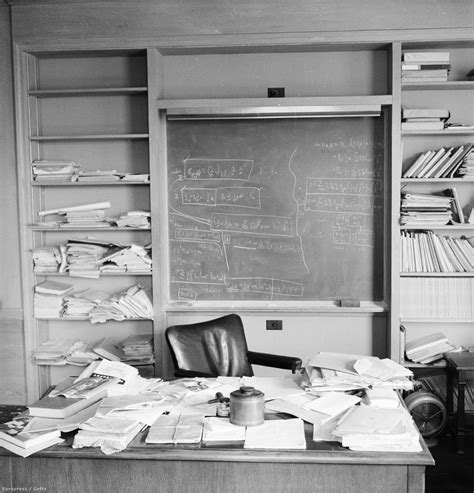 Albert Einsteins Desk A Day After His Death On 18th April 1955