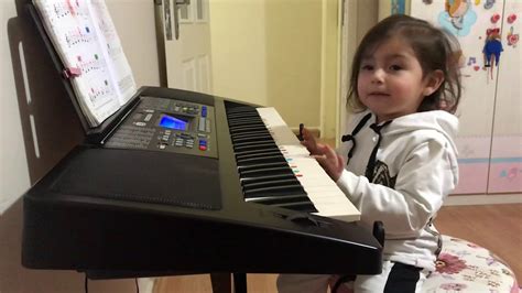 Baby Shark Düt Düt Dürüt Dürüt Düt - Erva sude den piyano denemeleri baby shark doo doo düt dü dürt - YouTube