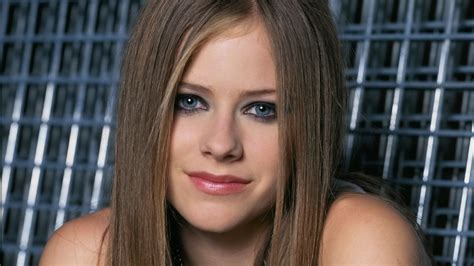 E d since everyday and everything has felt this right. avril lavigne, face, smile Wallpaper, HD Celebrities 4K ...