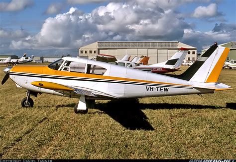Piper Pa 24 180 Comanche Untitled Aviation Photo 2611981