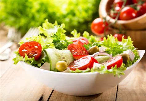 Salad ayam resepi pesakit gerd adaa inspiration healthy chicken salad recipe recipes homemade chicken salads. 2 Resep Salad Sayur Untuk Diet Sehat yang Lezat Kaya Akan ...