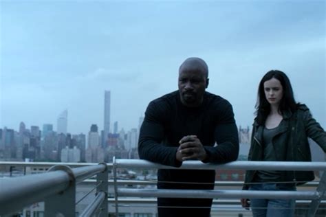 Marvel S Luke Cage Jessica Jones Netflix Teases November Arrival