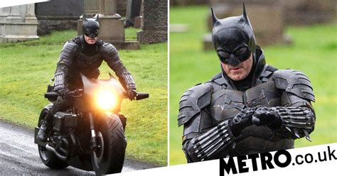 The Batmans Full Batsuit Revealed On Robert Pattinsons Stunt Double All In One Photos