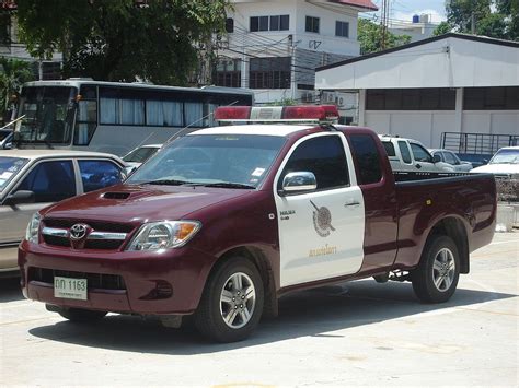 Thai Police Car Hilux Police Cars By Country Wikimedia Commons Thailand รถแต่ง ตำรวจ