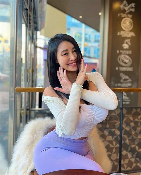 Rossy Busty And Fit Model From Korean