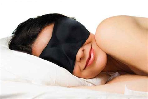 This Relaxation Eye Mask That Blocks Out All Light Best Sleep Mask