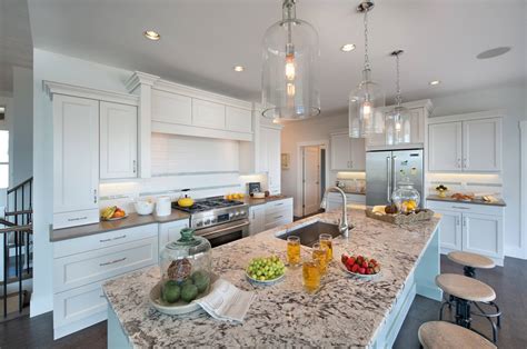 Are you looking for white granite countertop ideas? White ice granite countertops, inspiration and tips for ...