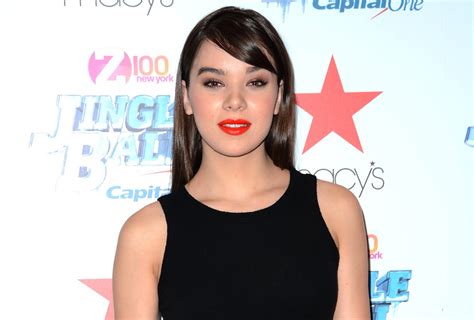 Beyond Imdb Hailee Steinfeld Spreading Her Wings Young Hollywood