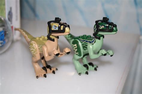Lego Jurassic World Set 75917 New Dino Figures Of Delta And Blue Raptors Lego Jurassic World