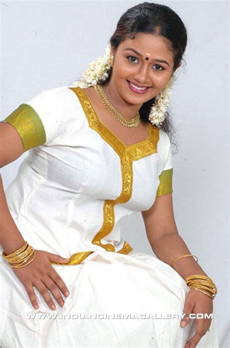 Anju is a good dancer. >saranya sasi hot | Tontenk