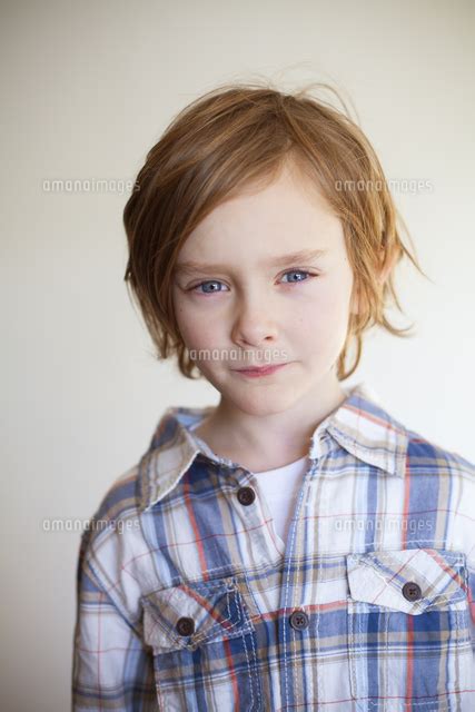 Sweden Vastergotland Lerum Portrait Of Boy 7 8 11090009116 の写真素材