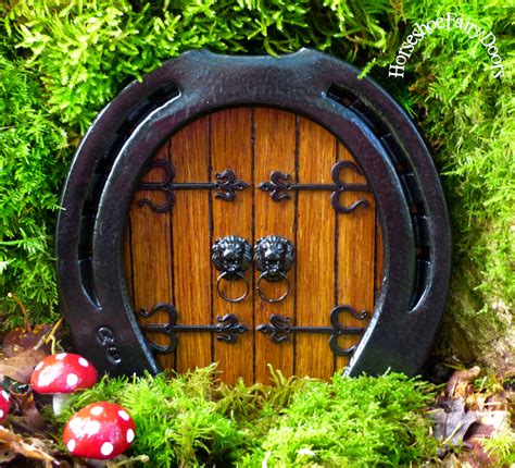 Hobbit Door Fairy Door Fairy Doors Fairy Doors On Trees Fairy