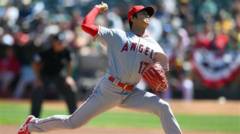 Angels' japanese star shohei ohtani sends his first homer of 2020 deep to right! Los Angeles Angels' Shohei Ohtani works around early ...