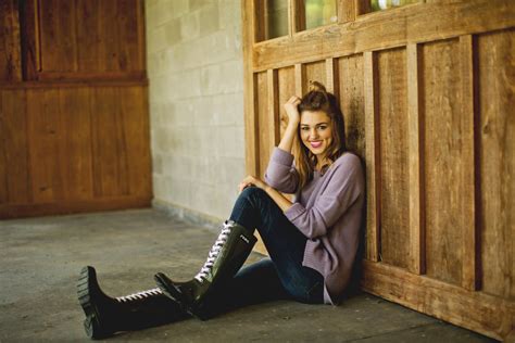 Sadie Robertson Wallpaper