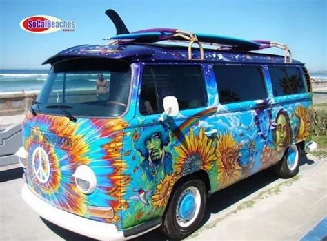 10 Iconic Hippie Vans Photos