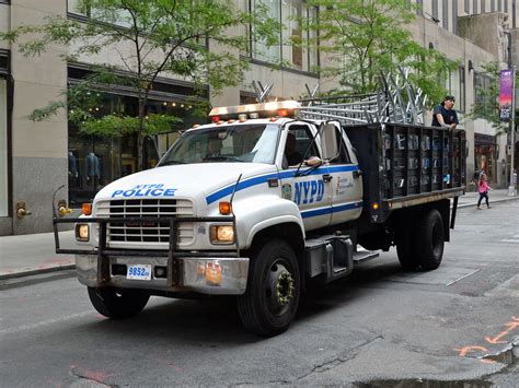 Nypd Barrier New York Police Department 9852 Gmc Barrier T Flickr