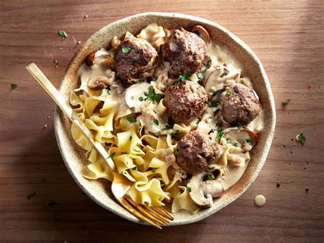 Saucy Swedish Meatballs Plus 4 More Easy Dinner Recipes Chatelaine