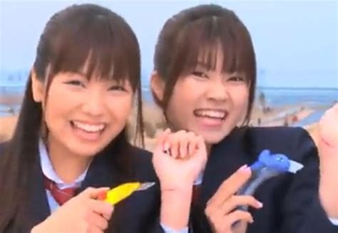 【動画】海外サイトで紹介されていた「日本の女の子たちによるリストカット」 ポッカキット