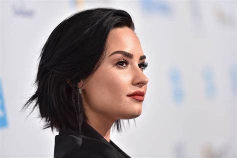 Demi Lovatos Eyebrows Popsugar Latina