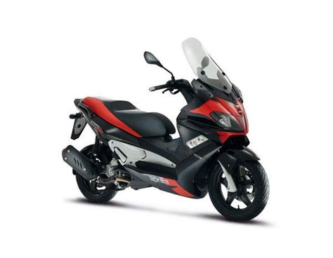 2013 Aprilia Sr Max 125 300 Motorcycle Review Top Speed