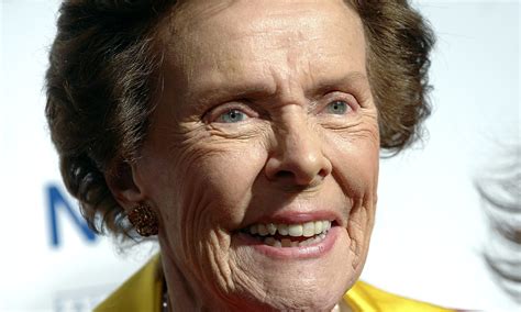 Top Modelling Agent Eileen Ford Dies At 92 Us News The Guardian