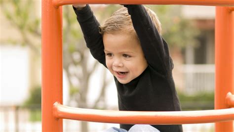 Kids In Day Care Need More Outdoor Play Time Outdoor Play Outdoor
