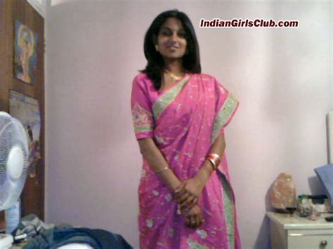Desi Babe From Saree To Jeans To Nude Indian Girls Club