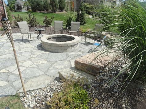 Fire Pit And New York Blue Flagstone Modern Patio Design Outdoor