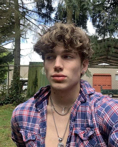 Everyone can rock a longer skater haircut with curls. pin : thugginbae 🦋 in 2020 | Cute white boys, Cute boys ...