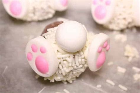 cadbury creme egg candies easter bunny and easter egg candy cupcakes ⋆ brite and bubbly