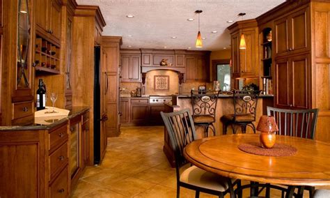 Located in the heart of amish furniture country 2.5 miles north of millersburg, ohio, mullet cabinet is leading the way in custom cabinetry. Mullet Cabinet - French Country Kitchen featuring warm Cherry wood tones. | Country kitchen ...