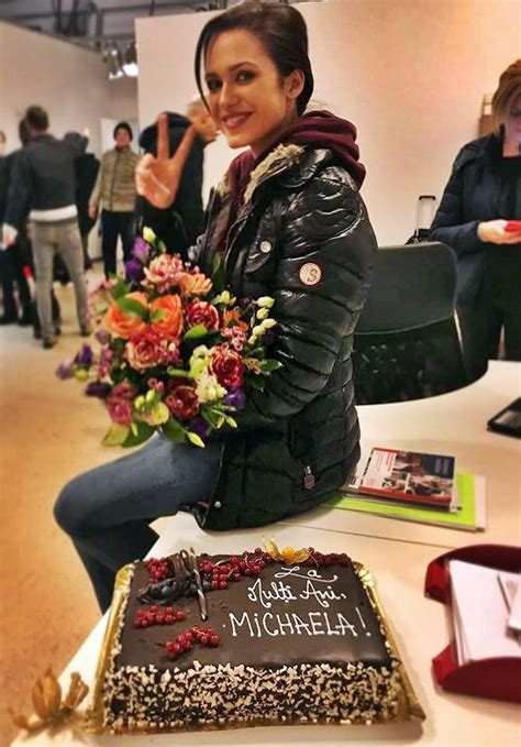 Actrița din fructul oprit va deveni mamă. Biografia actritei MICHAELA PROSAN aka SONIA din serialul ...