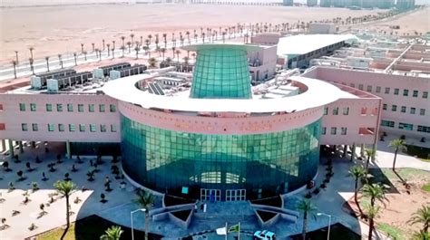 Jun 17, 2021 · وكالة الانباء السعودية. جامعة حفر الباطن تعلن عن فتح القبول لبرامج الدراسات العليا - صحيفة وظائف الإلكترونية