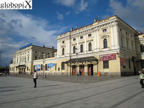 True hockey is the new technical sponsor of our club! PHOTO CRACOVIA: STAZIONE DI CRACOVIA - Globopix