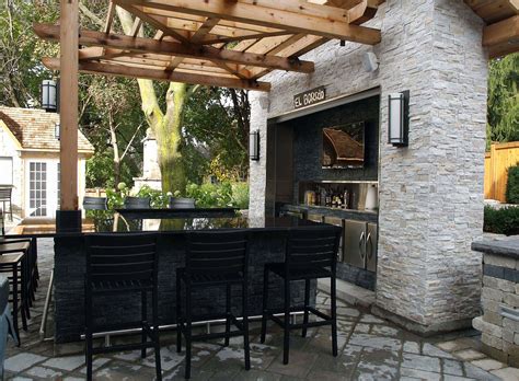 10 Outdoor Bar Ideas from Rustic to Lavish - ARCHLUX.NET