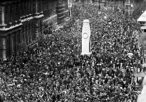 London Ve Day Celebrations In 1945 Mylondon