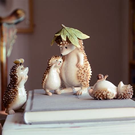 Europe Creative Cute Animal Resin Hedgehog Miniature Figurine Tabletop