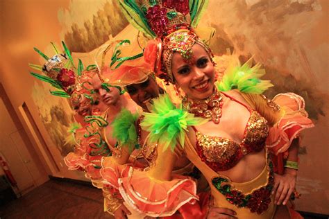 Bkg Shows Cuban Salsa Samba Vegas Dancers 8 Toronto Salsa Kizomba Bachata Samba Classes And