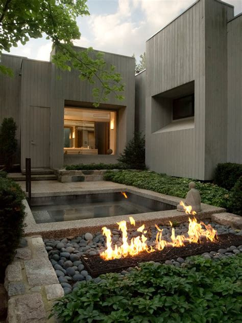 Outdoor Fireplace And Hot Tub Houzz