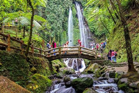 4 Air Terjun Super Cantik Di Indonesia Instagramable Banget