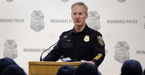 Milwaukee Police Host Sessions To Attract New Recruits